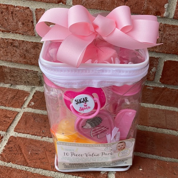 Le Bebe Favorite Baby Girl 10-Piece Pink Gift Set - Picture 1 of 9